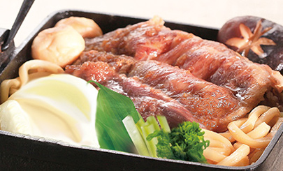 柔らかな牛肉と旬菜